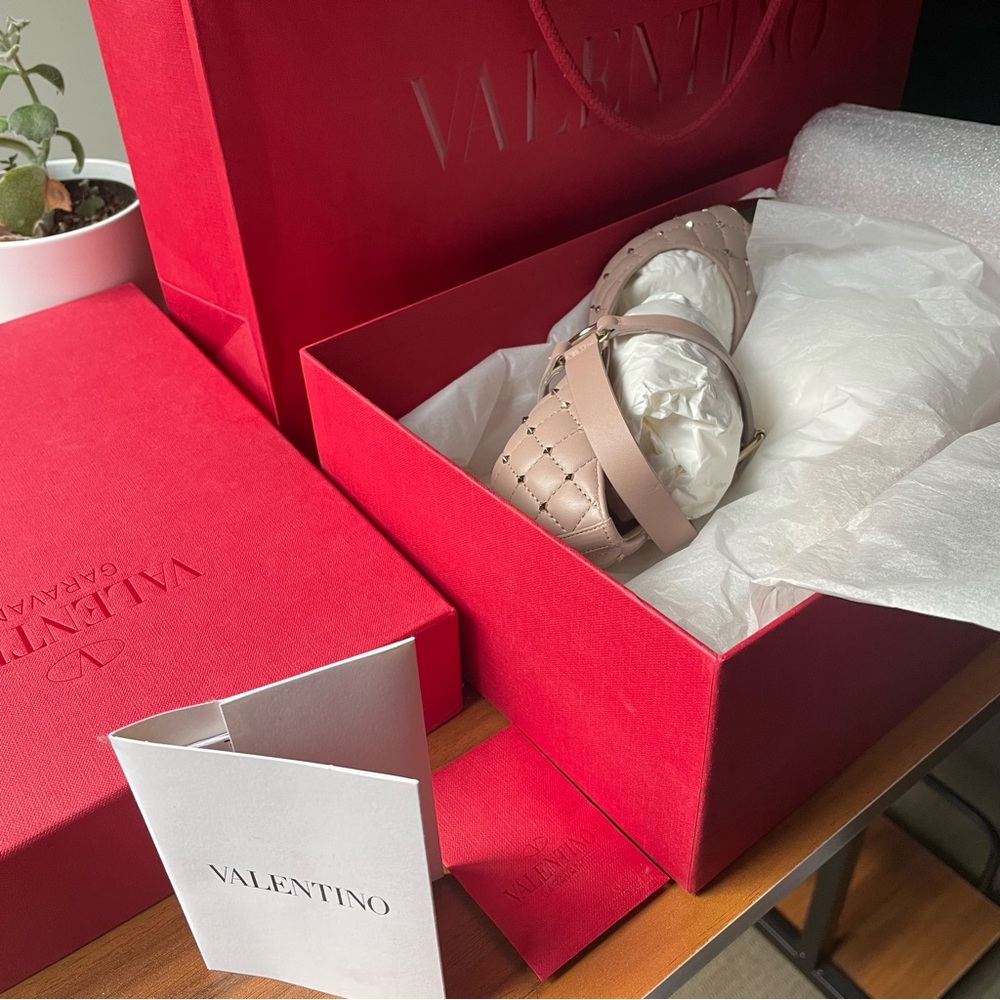 HOST PICK🌟Valentino Rockstud Mary Jane Heels💖 - Picture 5 of 12